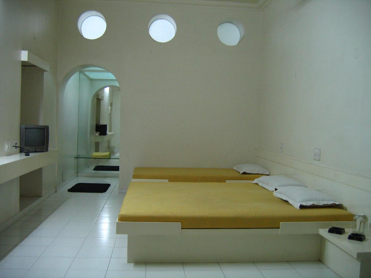 Hotel Plaza -Booking For Foreign Tourist- Jalgaon Exterior photo